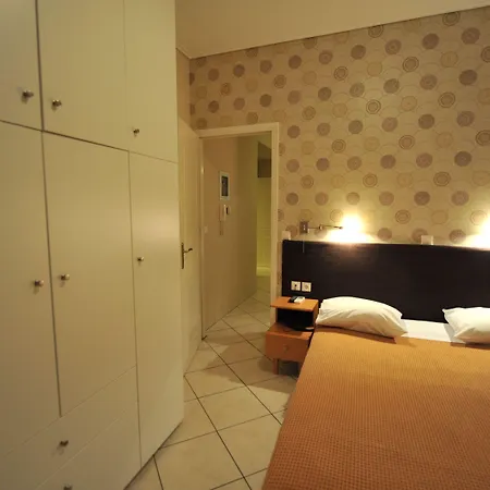 Ceragio & 3* Tripoli