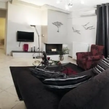 Ξενοδοχείο με διαμερίσματα Ceragio & Τρίπολη