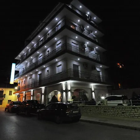 Aparthotel Ceragio &