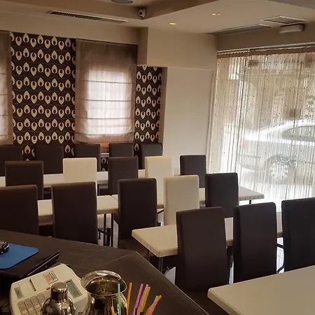 Ceragio & 3* Tripoli