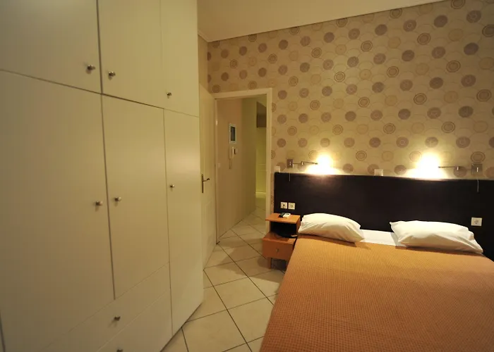 Ceragio & 3* Trípoli