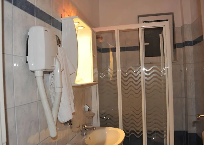 Ceragio & Lejlighedshotel Tripoli